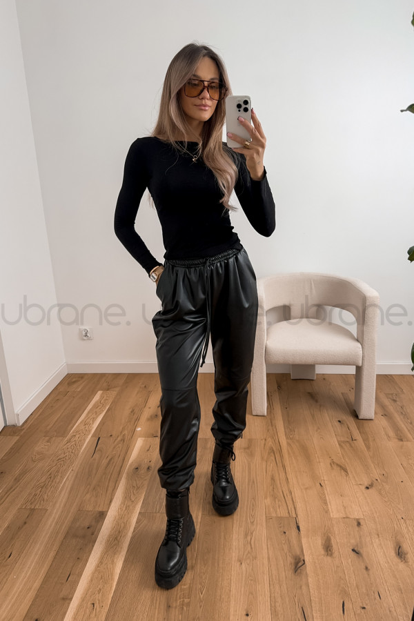 BLUZKA LONGSLEEVE CAMILLA CZERŃ 3